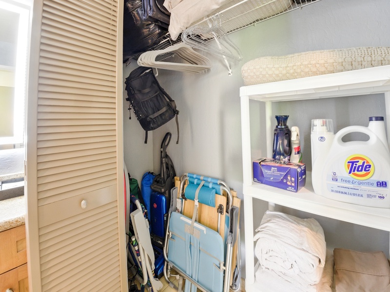 The bathroom storage closet will have extra linens, additional laundry detergent if previous guests have been kind enough to leave some behind, and a selection of beach gear for you to use during your stay! 