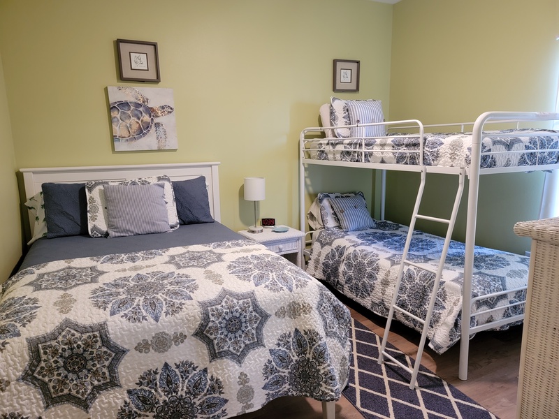 front bedroom queen bed