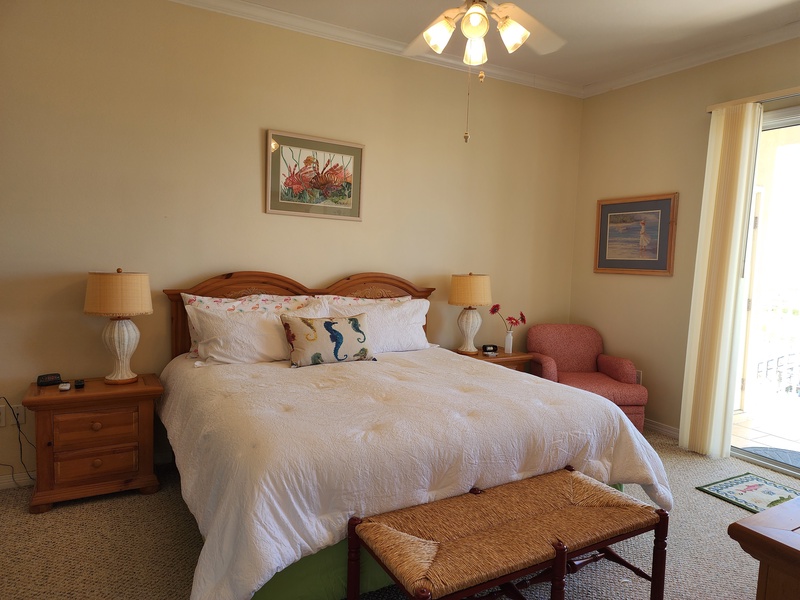 master bedroom & balcony access