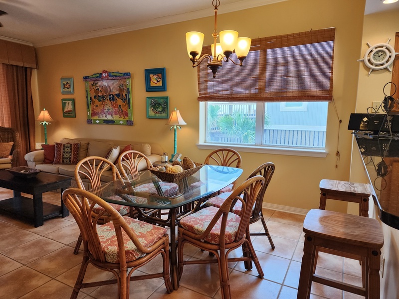 dining & bar area