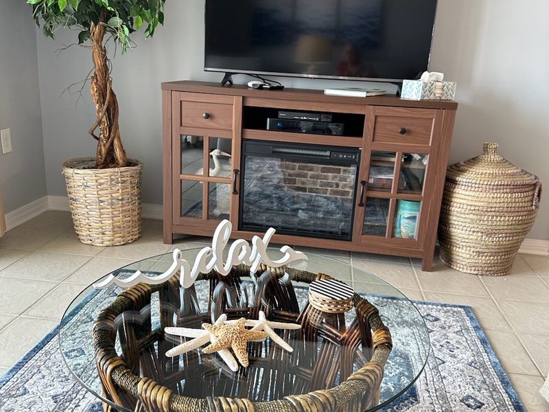 living room TV & decorations