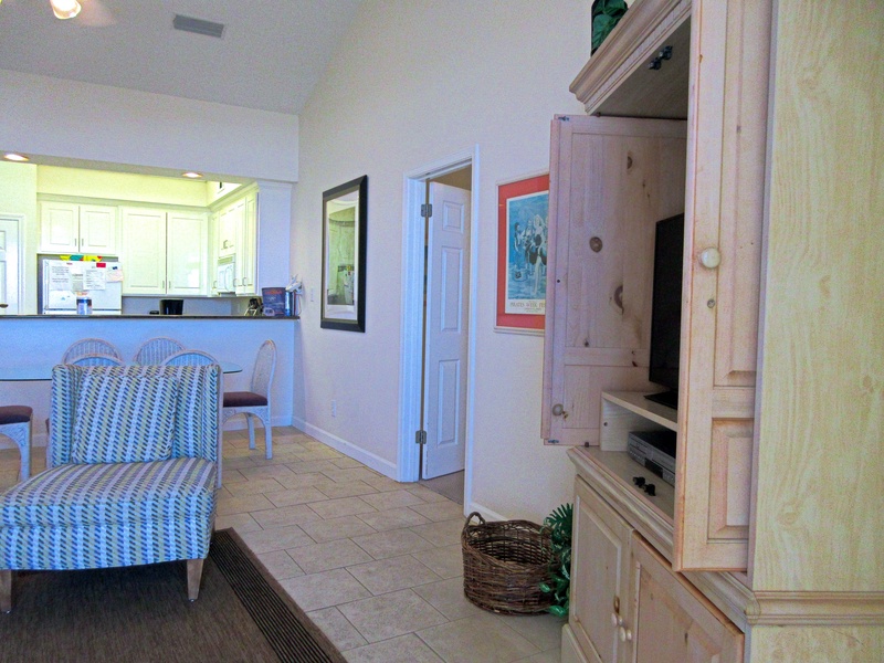 living room & door to master bedroom