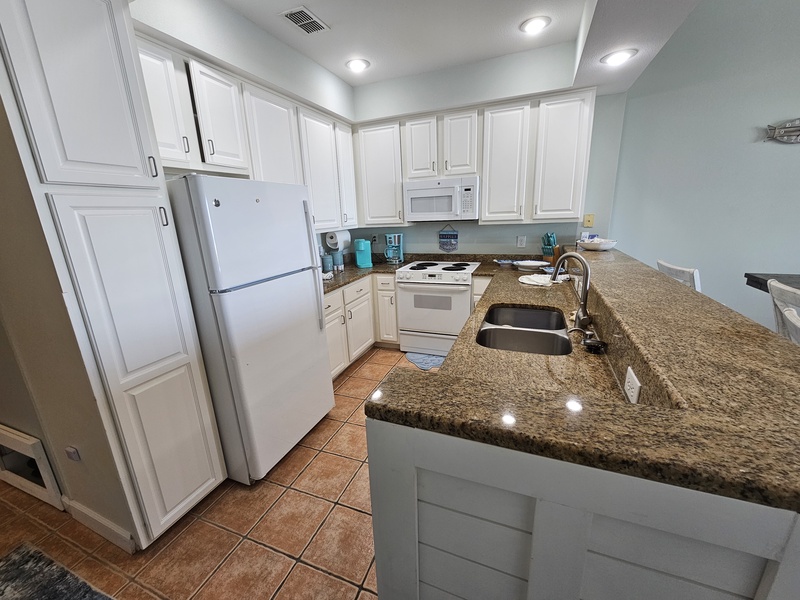 Well equipped kitchen