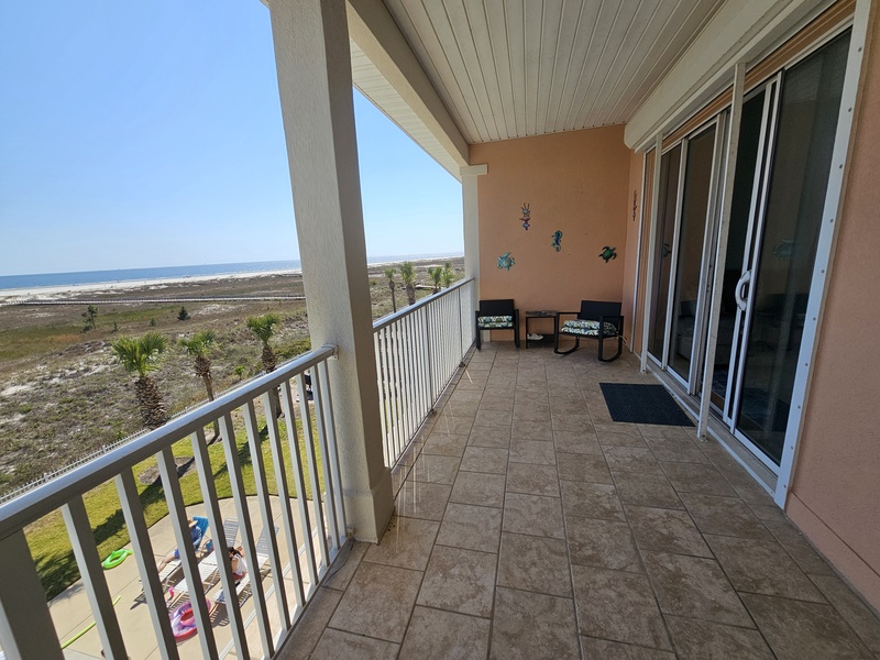 Large Balcony with a fantastic view of the Gulf!