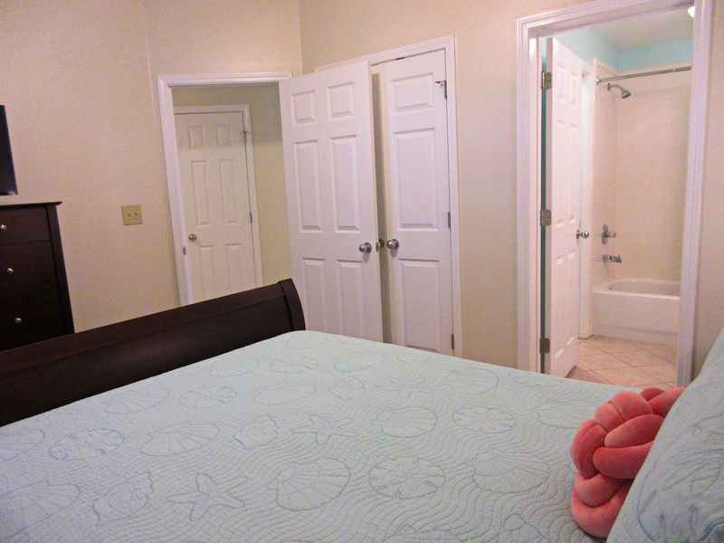 closet in bedroom
