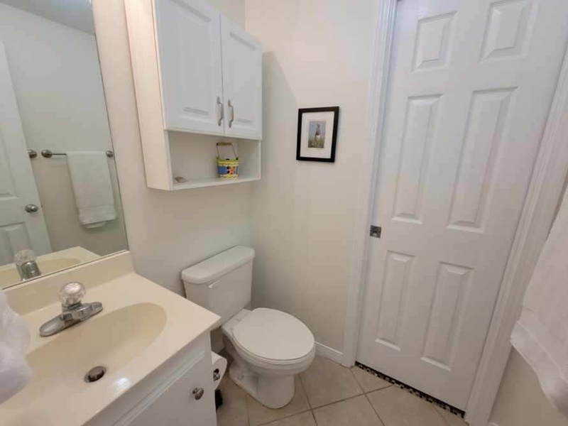 2nd bathroom