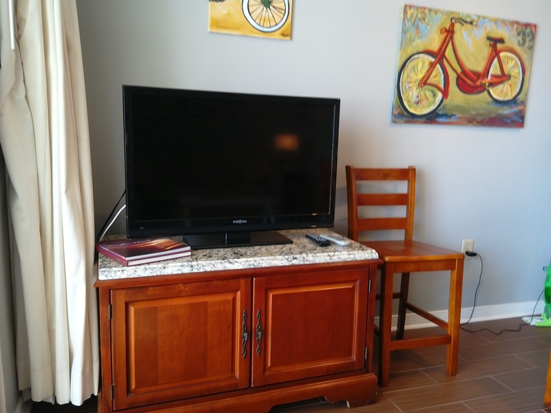 living room TV & chair