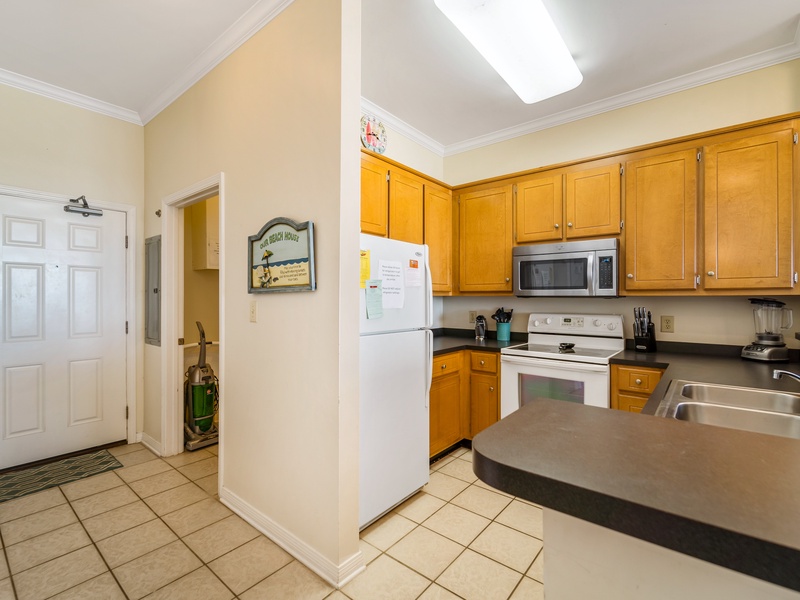 kitchen & entryway