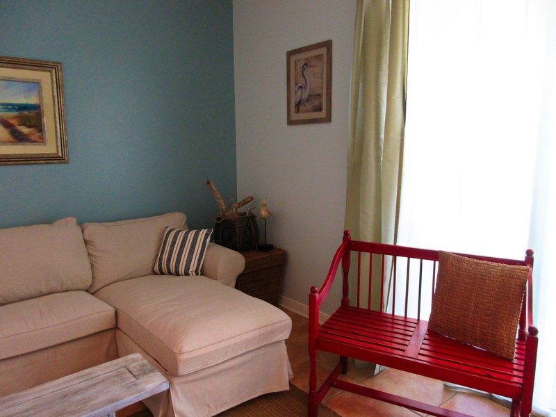 living room bench