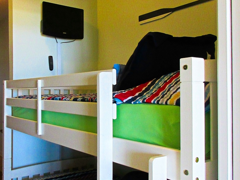 bunk bed