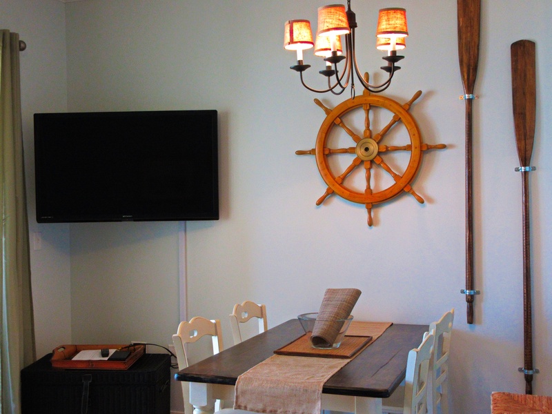 dining area & wall decorations
