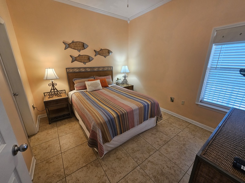 Master with Queen Bed