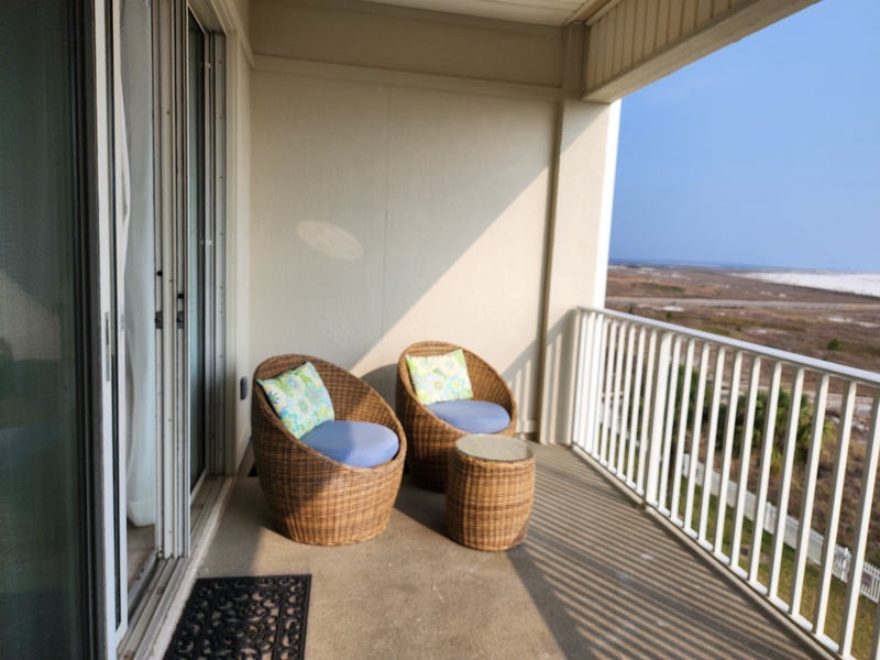 balcony chairs