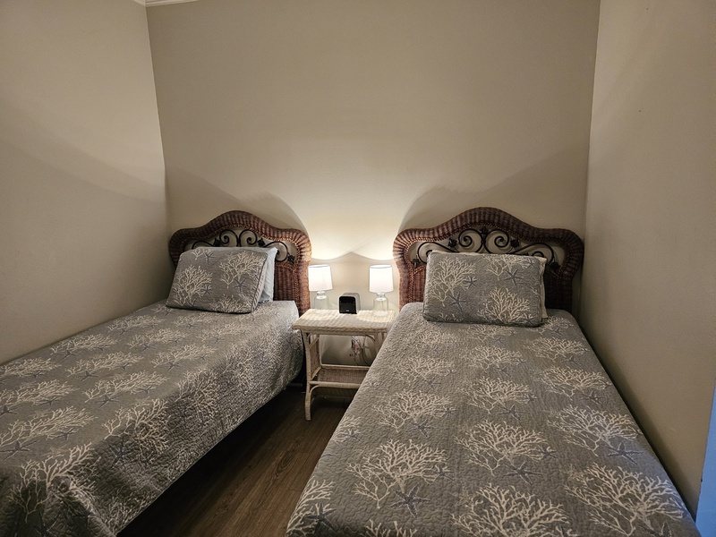 2nd Bedroom (B Side)