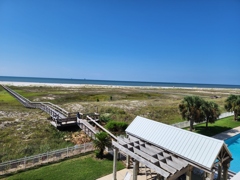 View of patio & boardwalk