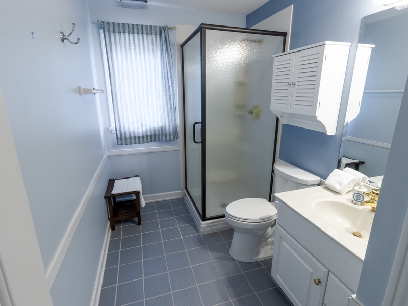 Second Level | Bathroom 1 | Standalone Full Bath