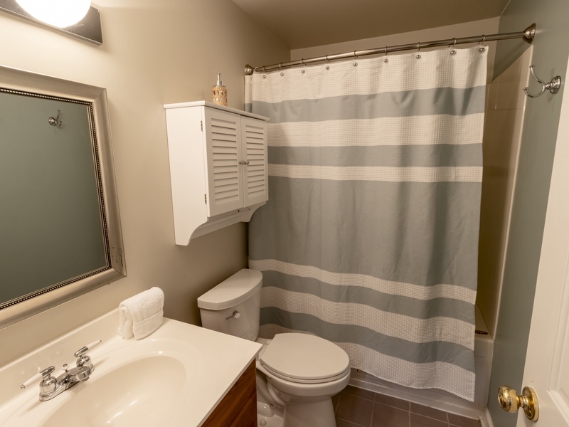 Garden Level | Full Bath