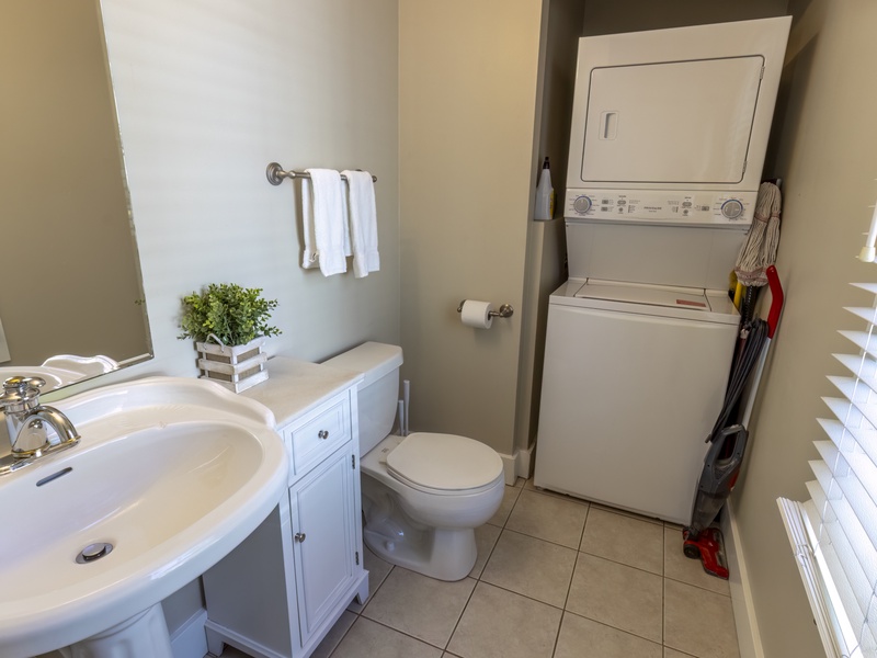 Coach House | Main Level | Powder and Laundry