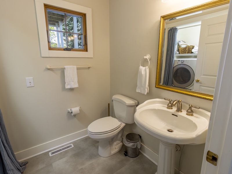 Main Level | Powder Room | Laundry