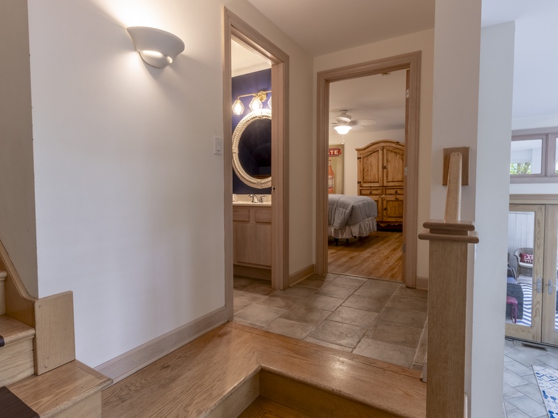 Main Level Landing 