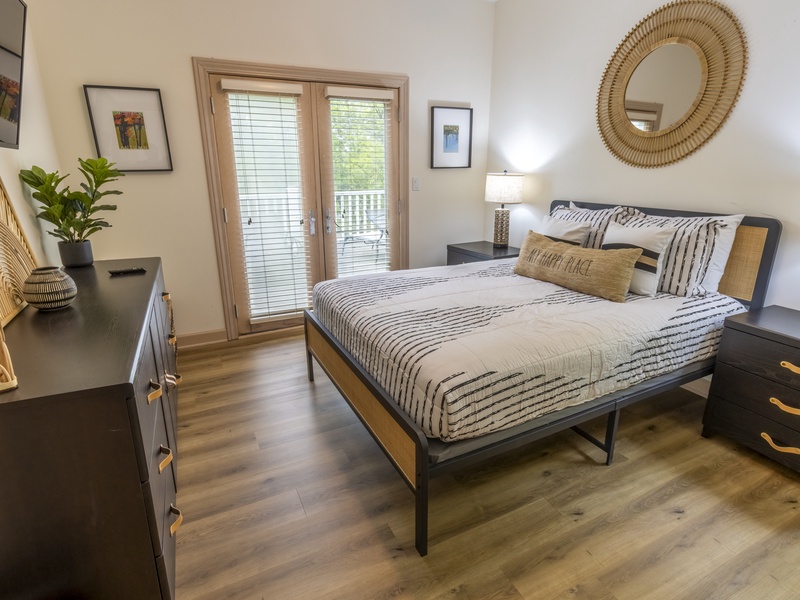 Third Level | Bedroom 5 | Queen | Private Deck