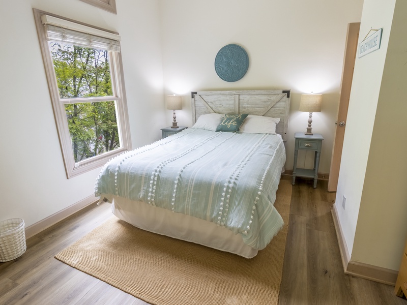 Third Level | Bedroom 3 | Queen