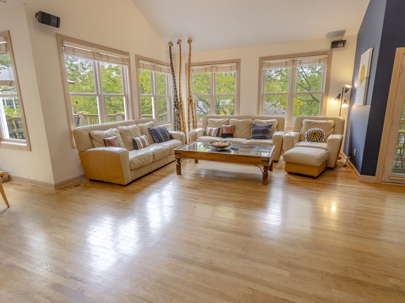 Second Level | Living Room 