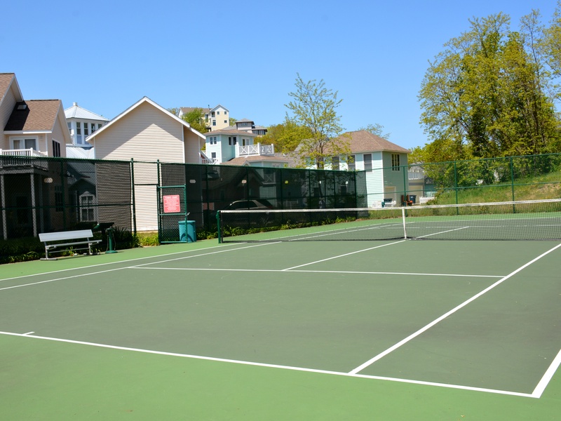Tennis-Resort Amenity