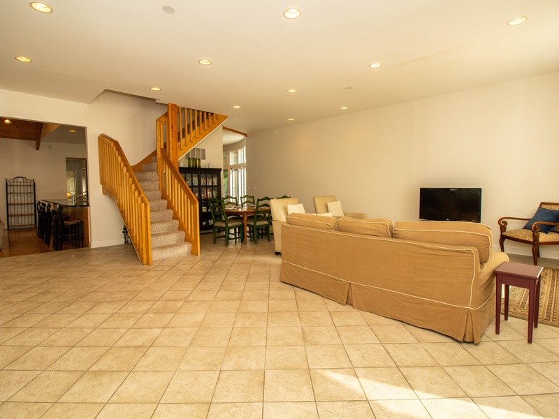 Main Level | Living Room