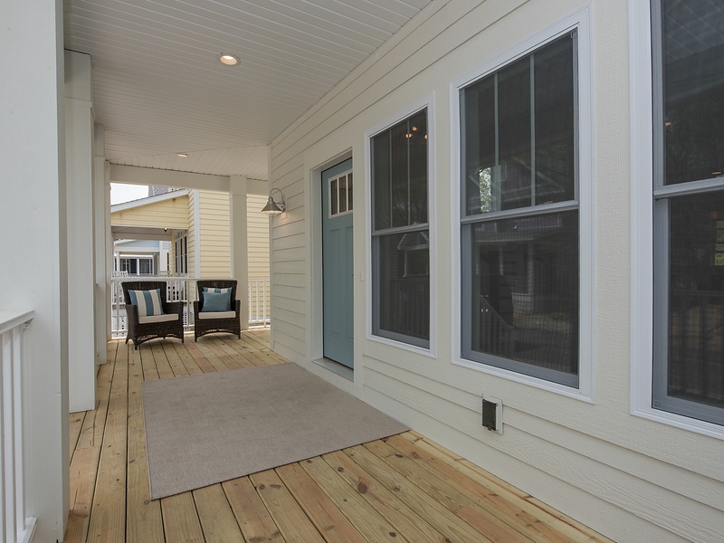 Outdoor Living | Front Porch