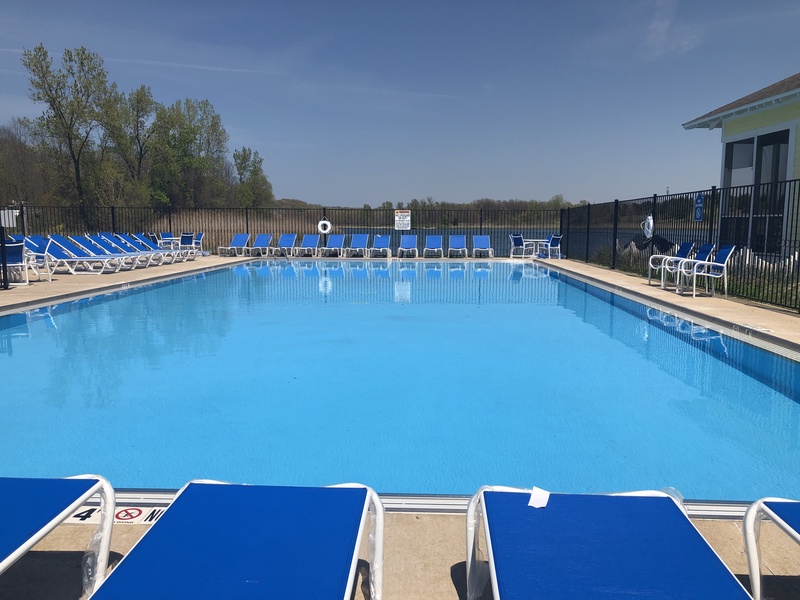 Community Pool-seasonal