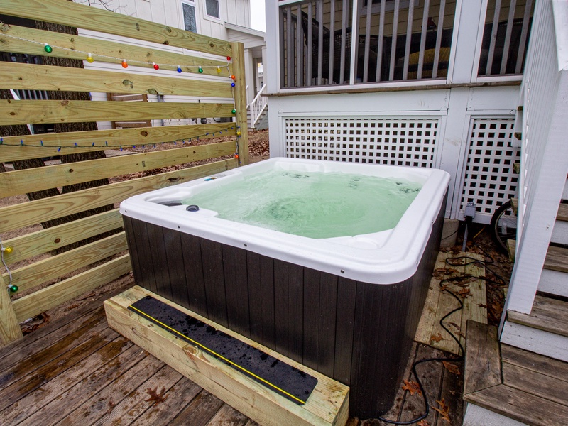 Outdoor Living | Hot Tub