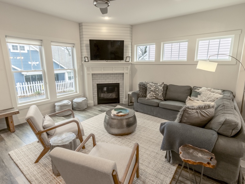 Main Level | Living Room