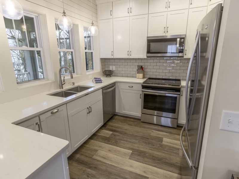 Main Level | Kitchen