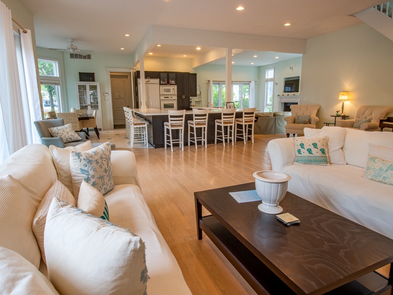 Main Level | Front Room