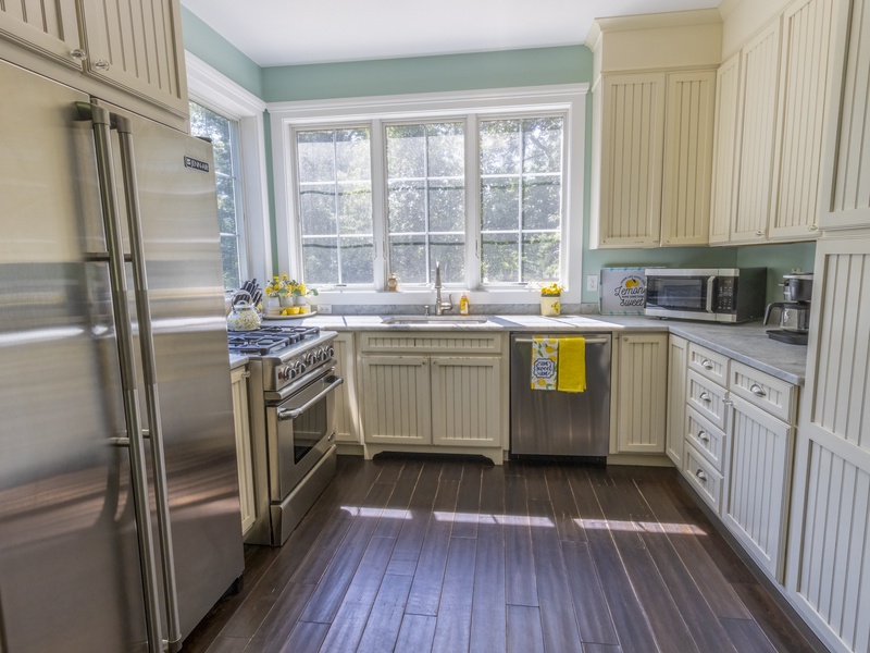 Main Level | Kitchen