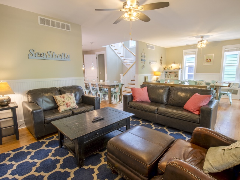 Main Level | Living Room