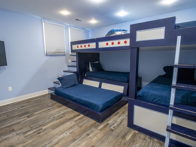 Basement | Bedroom 7 | 4 Twins | Queen