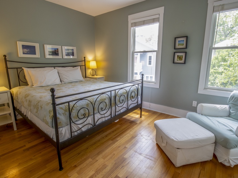 Guest | Second Level | Bedroom 8 | King 