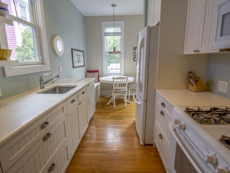 Guest | Main Level | Dining | Kitchen