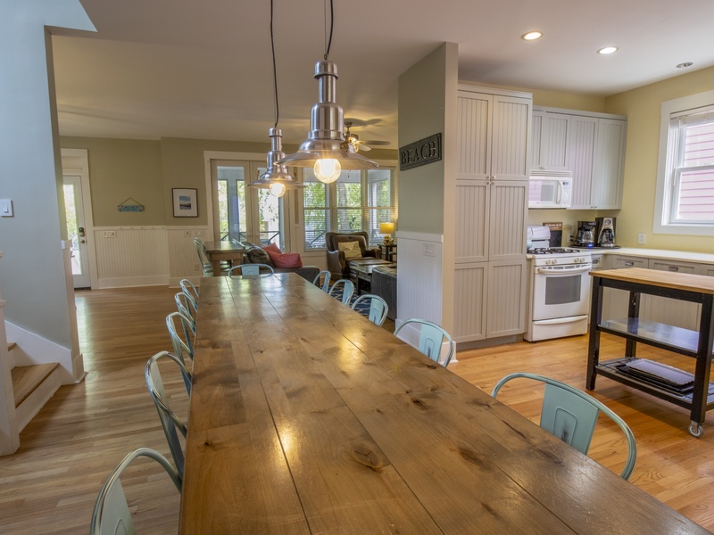 Main Level | Dining | Kitchen
