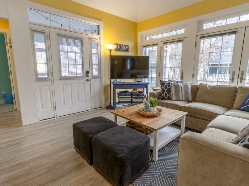 Main Level | Living Room