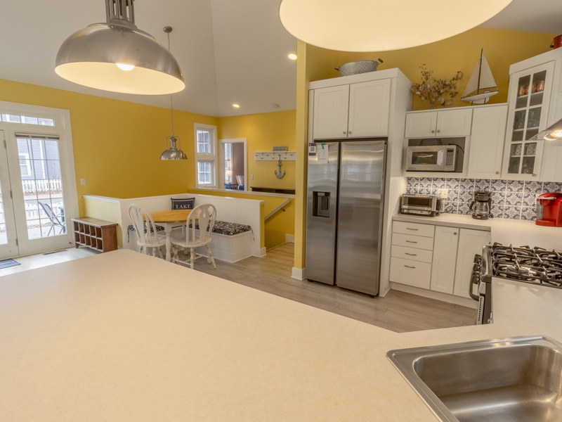Main Level | Kitchen