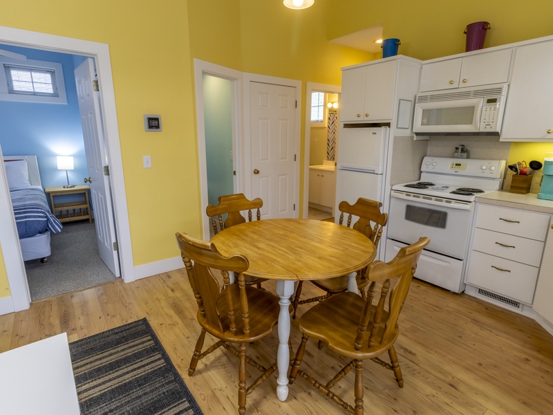 Couch House | Main Level | Kitchen