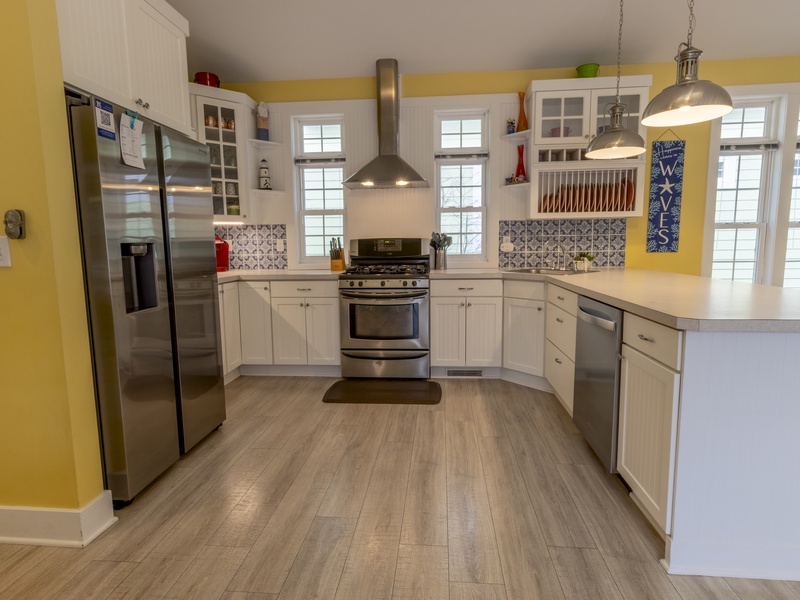 Main Level | Kitchen