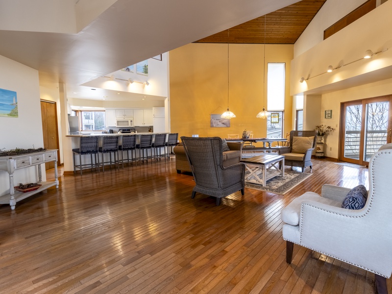 Main Level | Living Room