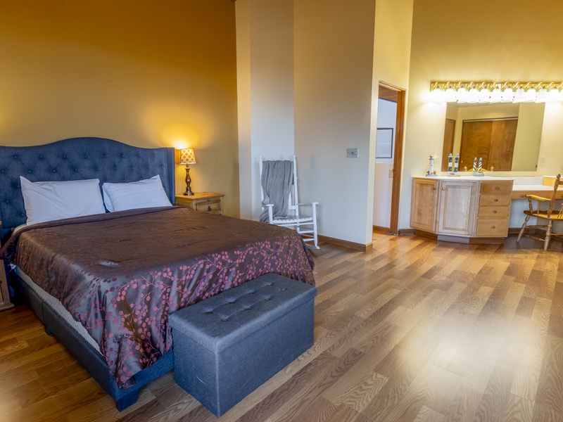 Second Level | Bedroom 2 | Queen | Attached Bath