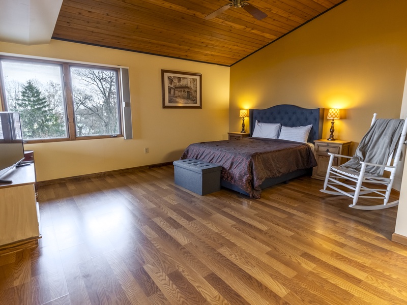 Second Level | Bedroom 2 | Queen | Attached Bath