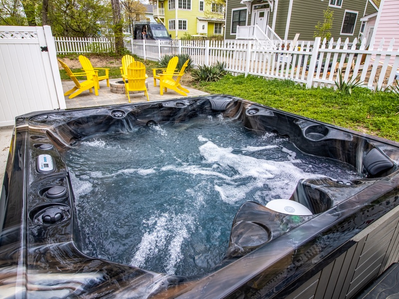 Outside Living | Hot Tub