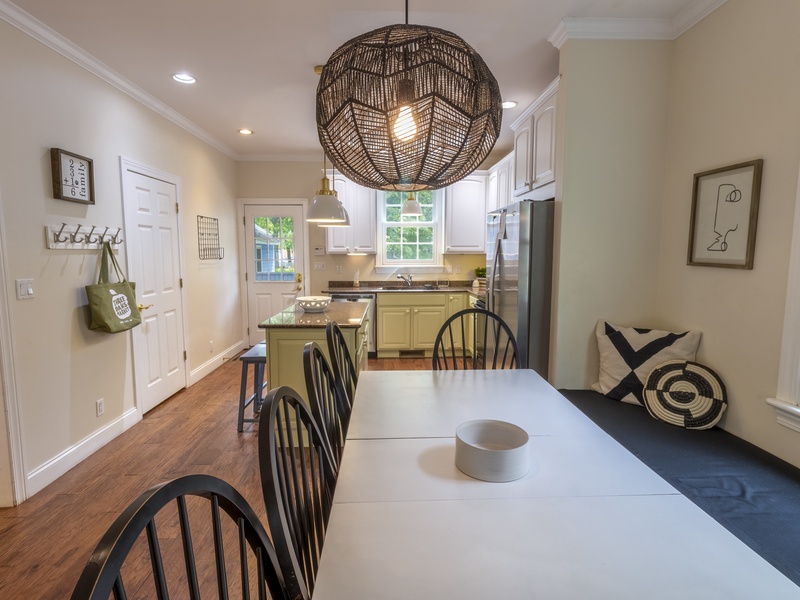 Main Level | Dining Room